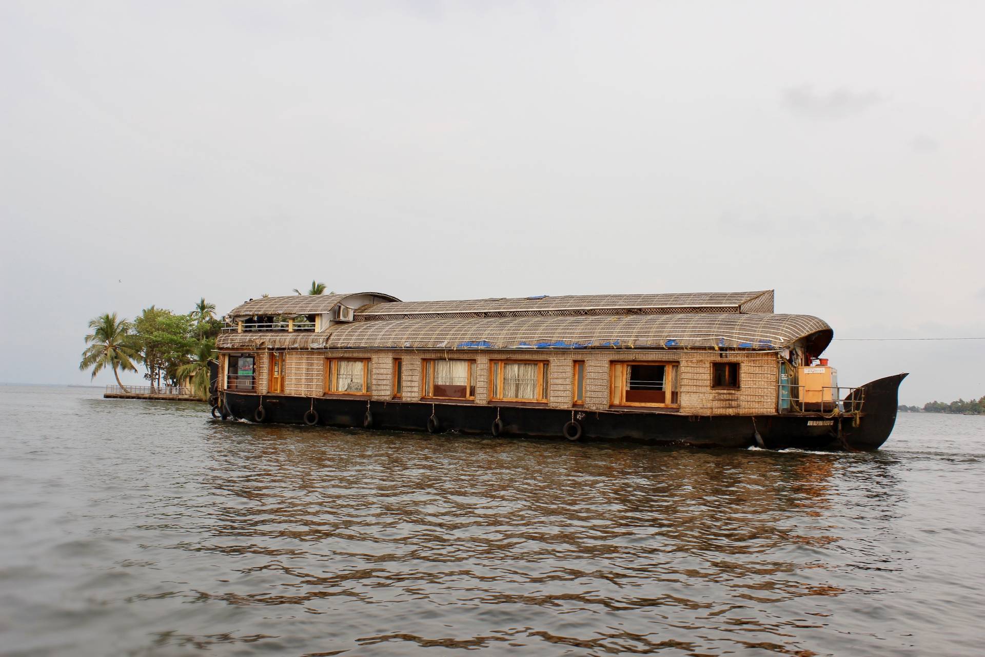 Explore the Backwaters of Alleppey